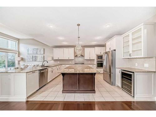 61 Evansview Manor Nw, Calgary, AB - Indoor Photo Showing Kitchen With Stainless Steel Kitchen With Upgraded Kitchen