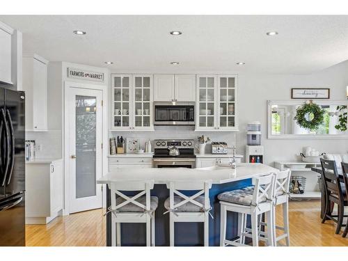 68 Crystalridge Crescent, Okotoks, AB - Indoor Photo Showing Kitchen With Upgraded Kitchen