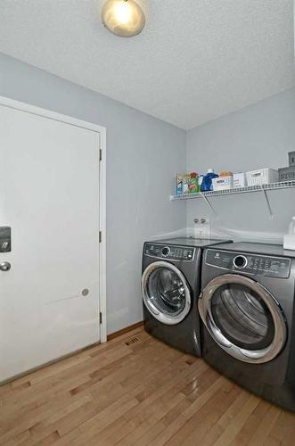 68 Chaparral Crescent Se, Calgary, AB - Indoor Photo Showing Laundry Room