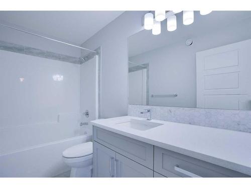 264 Calhoun Crescent Ne, Calgary, AB - Indoor Photo Showing Bathroom