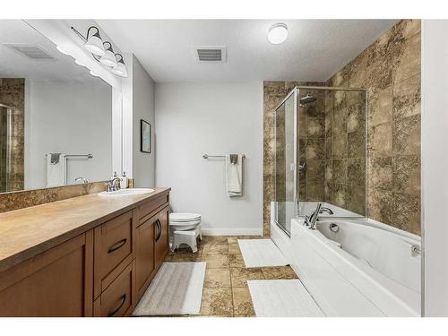 320-35 Aspenmont Heights Sw, Calgary, AB - Indoor Photo Showing Bathroom