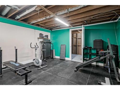 5208 8 Avenue Se, Calgary, AB - Indoor Photo Showing Gym Room