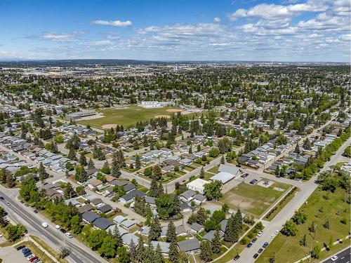 5208 8 Avenue Se, Calgary, AB - Outdoor With View