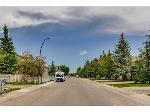 11126 26 Street Sw, Calgary, AB - Outdoor With View