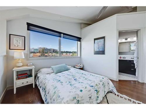 307-118 34 Street Nw, Calgary, AB - Indoor Photo Showing Bedroom