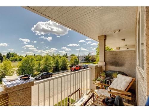 457 20 Avenue Ne, Calgary, AB - Outdoor With Balcony With Exterior