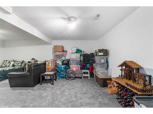 45 Patina Park Sw, Calgary, AB - Indoor Photo Showing Other Room