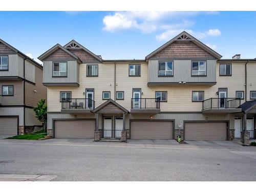 19 Kincora Heath Nw, Calgary, AB - Outdoor With Balcony With Facade