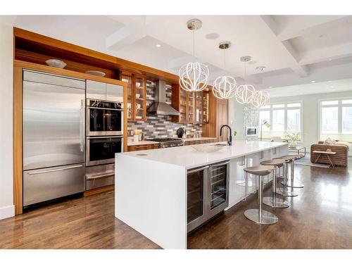 1904 Salisbury Street Se, Calgary, AB - Indoor Photo Showing Kitchen With Upgraded Kitchen