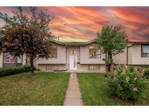 123 Falwood Way Ne, Calgary, AB - Outdoor