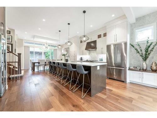 1220 Gladstone Road Nw, Calgary, AB - Indoor Photo Showing Kitchen With Upgraded Kitchen