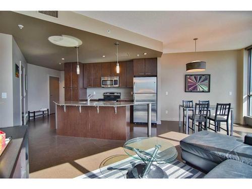 901-220 12 Avenue Se, Calgary, AB - Indoor Photo Showing Kitchen With Stainless Steel Kitchen