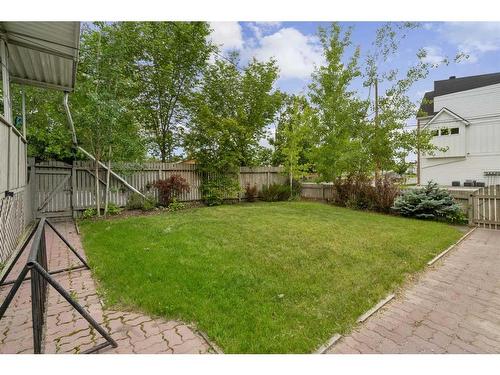2044 51 Avenue Sw, Calgary, AB - Outdoor With Backyard