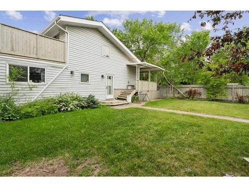 2044 51 Avenue Sw, Calgary, AB - Outdoor