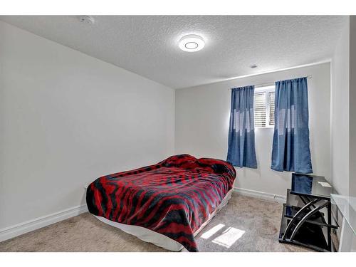 55 Marquis Meadows Place Se, Calgary, AB - Indoor Photo Showing Bedroom