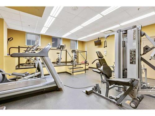 1301-817 15 Avenue Sw, Calgary, AB - Indoor Photo Showing Gym Room