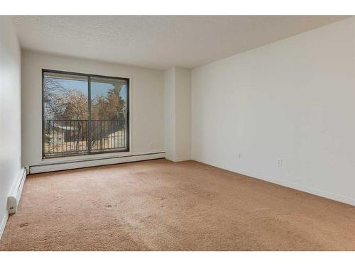 3216-13045 6 Street Sw, Calgary, AB - Indoor Photo Showing Other Room