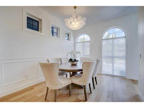 1907 Broadview Road Nw, Calgary, AB - Indoor Photo Showing Dining Room
