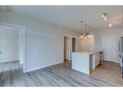 303-200 Auburn Meadows Common Se, Calgary, AB - Indoor Photo Showing Kitchen