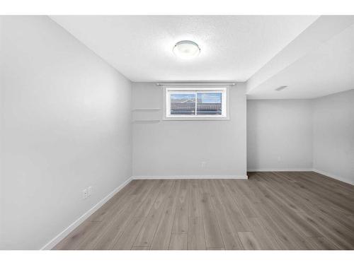 317-31 Red Embers Parade Ne, Calgary, AB - Indoor Photo Showing Other Room