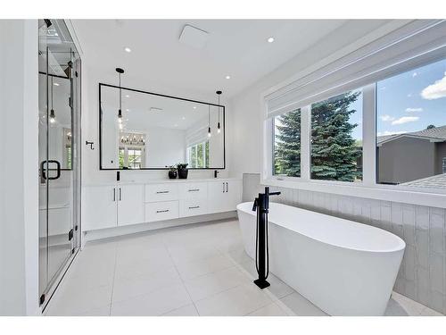 627 18 Avenue Nw, Calgary, AB - Indoor Photo Showing Other Room
