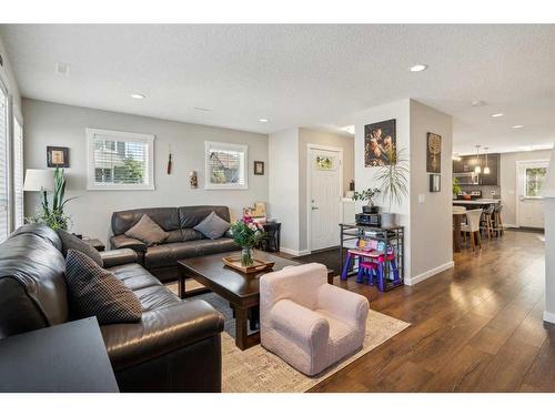 602 Cranford Mews Se, Calgary, AB - Indoor Photo Showing Living Room