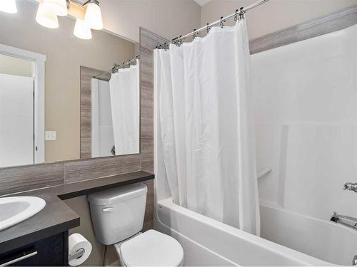 410 Redstone View Ne, Calgary, AB - Indoor Photo Showing Bathroom