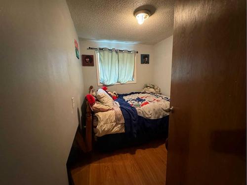 6-4547 7 Avenue Se, Calgary, AB - Indoor Photo Showing Bedroom