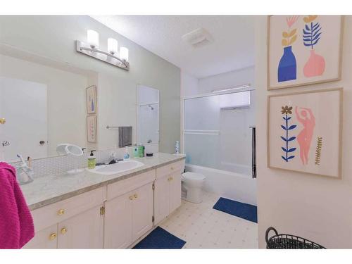 51 Scenic Acres Drive Nw, Calgary, AB - Indoor Photo Showing Bathroom