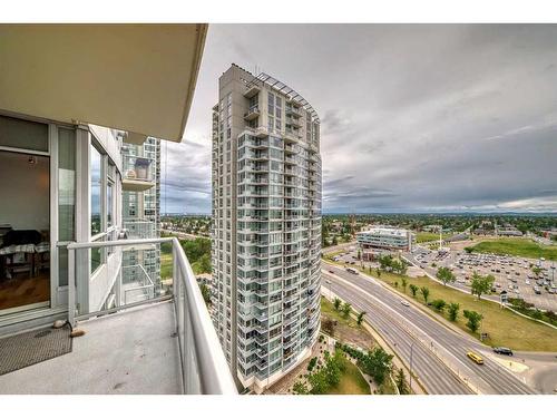 1705-55 Spruce Place Sw, Calgary, AB - Outdoor With Balcony