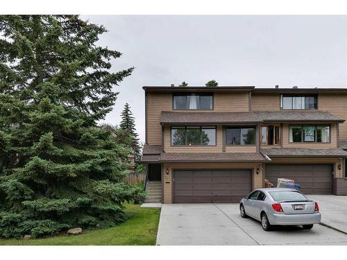812 Edgemont Road Nw, Calgary, AB - Outdoor With Facade
