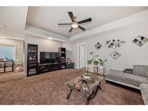 7916 Masters Boulevard Se, Calgary, AB - Indoor Photo Showing Living Room