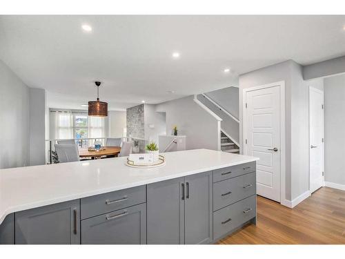 133 Magnolia Terrace Se, Calgary, AB - Indoor Photo Showing Kitchen