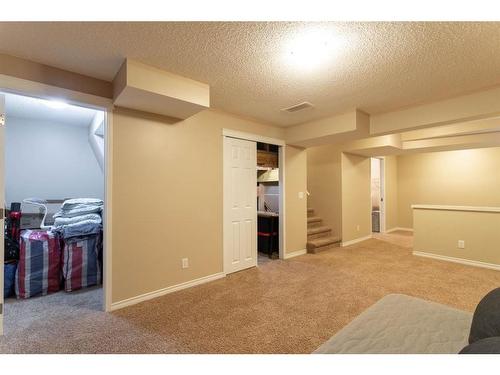 143 Copperfield Rise Se, Calgary, AB - Indoor