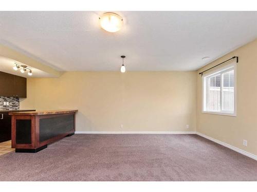 20 Shaw Close, Red Deer, AB - Indoor Photo Showing Other Room