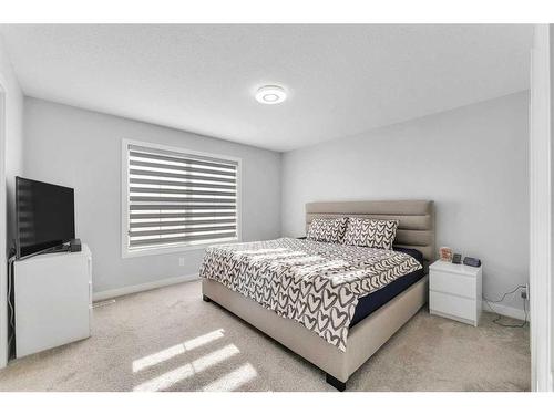 26 Evanston Hill Nw, Calgary, AB - Indoor Photo Showing Bedroom