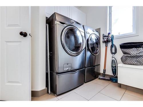 226 Sienna Park Gardens Sw, Calgary, AB - Indoor Photo Showing Laundry Room