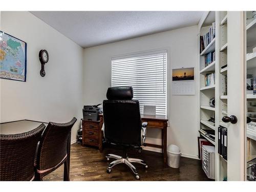 226 Sienna Park Gardens Sw, Calgary, AB - Indoor Photo Showing Office
