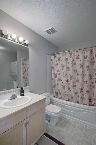 200-7707 Martha'S Haven Park Ne, Calgary, AB - Indoor Photo Showing Bathroom