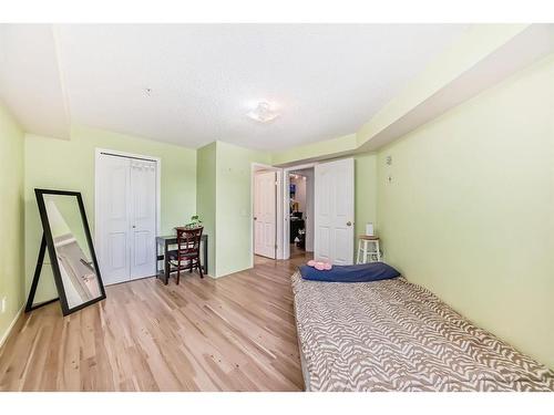 2207-2600 66 Street Ne, Calgary, AB - Indoor Photo Showing Bedroom