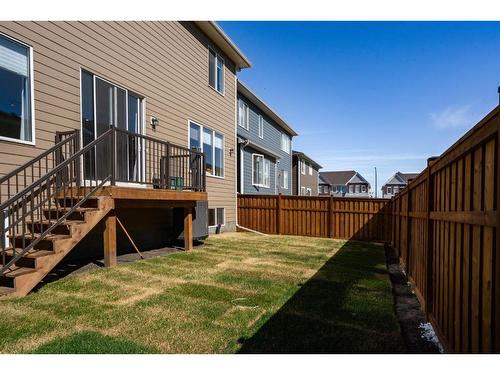 330 Yorkville Road Sw, Calgary, AB - Outdoor With Exterior