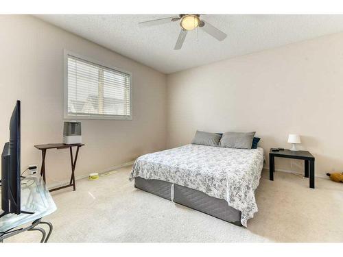 193 Prestwick Acres Se, Calgary, AB - Indoor Photo Showing Bedroom