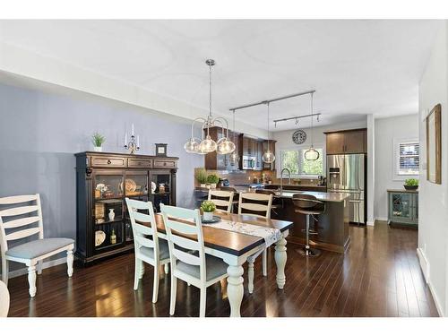 307 Valley Ridge Manor Nw, Calgary, AB - Indoor Photo Showing Dining Room