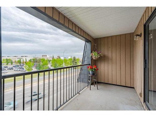 1307-4001A 49 Street Nw, Calgary, AB - Outdoor With Balcony With Exterior