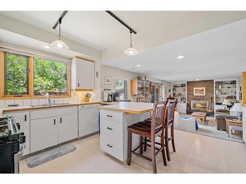 359 Silver Valley Boulevard Nw, Calgary, AB - Indoor Photo Showing Kitchen With Double Sink