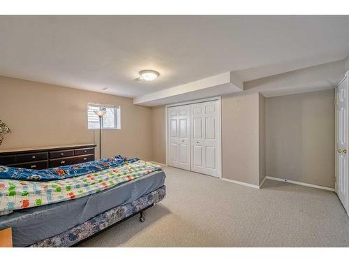 45 Arbour Wood Place Nw, Calgary, AB - Indoor Photo Showing Bedroom
