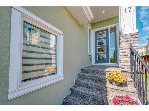 17 Hampstead Mews Nw, Calgary, AB - Outdoor