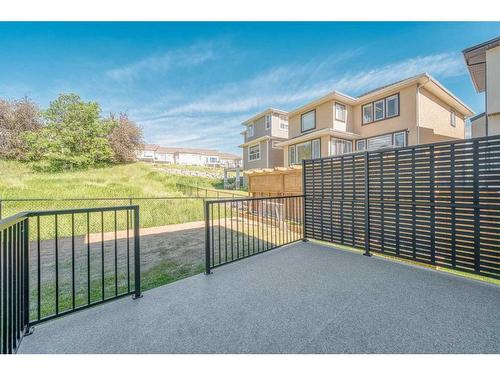 17 Hampstead Mews Nw, Calgary, AB - Outdoor