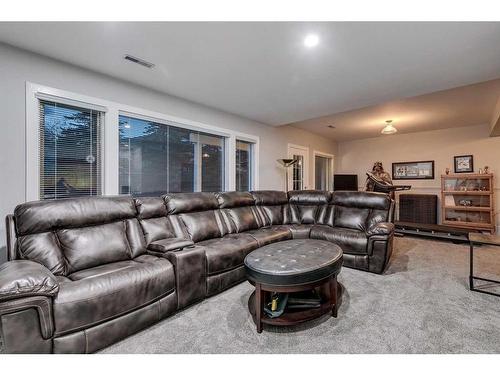 14 Prominence View Sw, Calgary, AB - Indoor Photo Showing Living Room