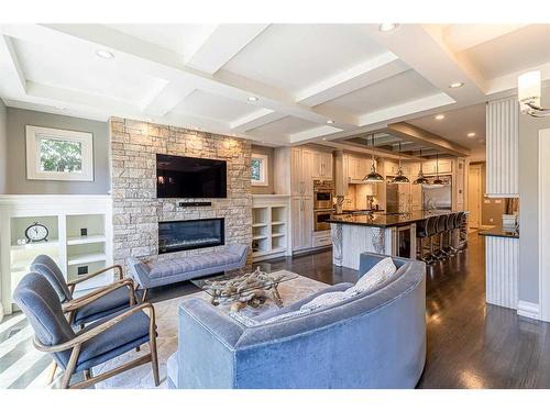 427 21 Avenue Nw, Calgary, AB - Indoor Photo Showing Living Room With Fireplace